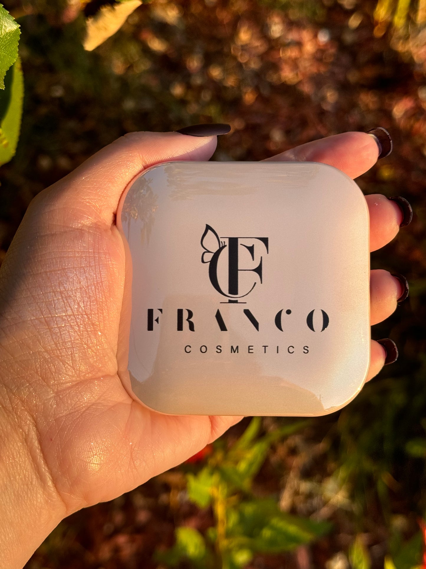 Born To Glow Highlighter