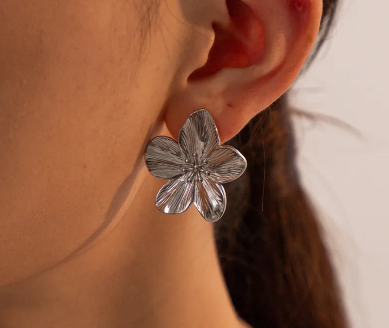 Classic Style Flower earrings