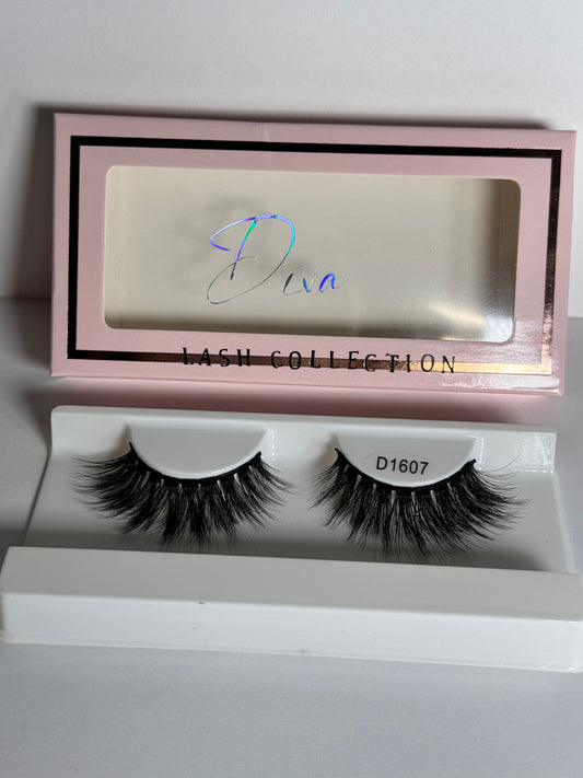 SELENE DIVA LASH
